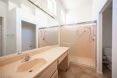 10820 Mission Lakes Avenue, Las Vegas, NV 89134 Primary Bathroom