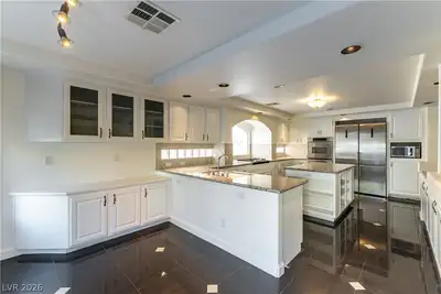 11141 Scotscraig Court Kitchen