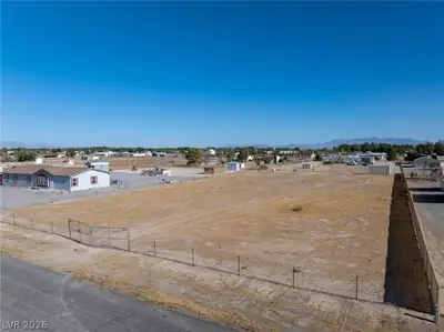 3361 East Navajo Boulevard 