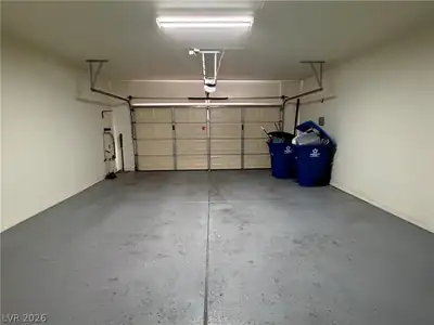 4909 Royal Lake Avenue Garage
