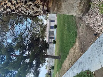 271 North Lamb Boulevard D Pool