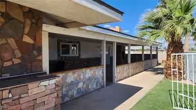 4897 Sawyer Avenue, Las Vegas, NV 89108 Patio