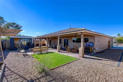 603 Palmhurst Drive, Las Vegas, NV 89145 Yard