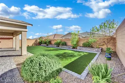 10937 Krista Leigh Avenue, Las Vegas, NV 89166 Yard