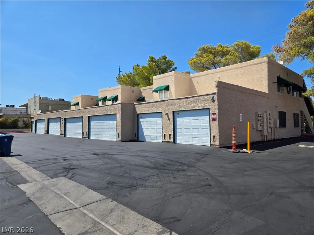 6750 Del Rey Avenue 133