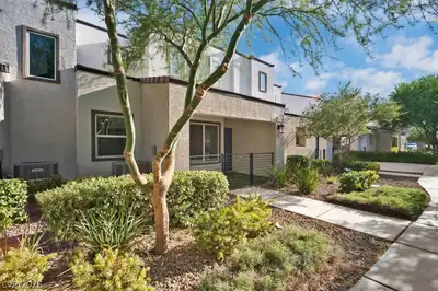 3622 Tripoli Cove Las Vegas, NV 89106