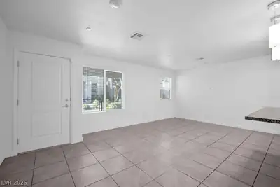 3622 Tripoli Cove Living Room