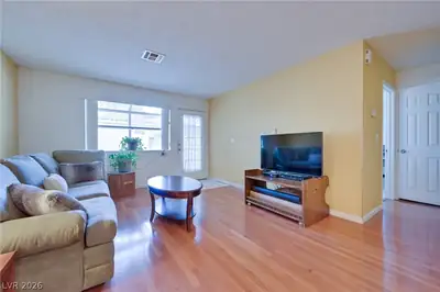 2032 Bavington Drive B Living Room
