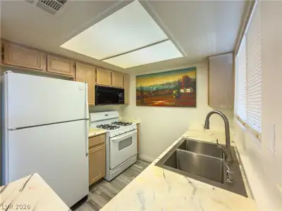 8070 West Russell Road 2063 Kitchen