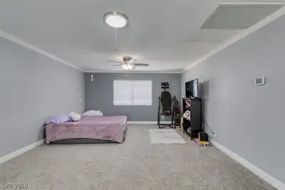 4985 Arizona Avenue Bedroom