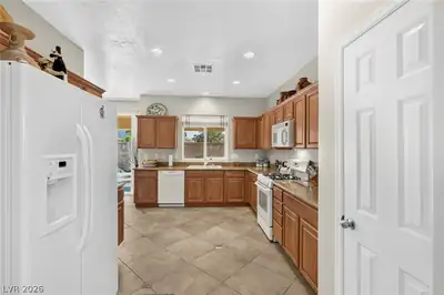 2623 Lochleven Way, Henderson, NV 89044 Kitchen