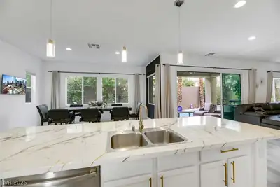 8117 Aster Meadow Way, Las Vegas, NV 89113 Kitchen