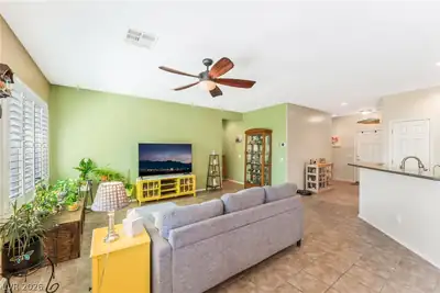 3616 Tack Street Living Room