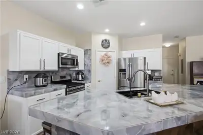 6665 Lookout Lodge Lane 3 Kitchen