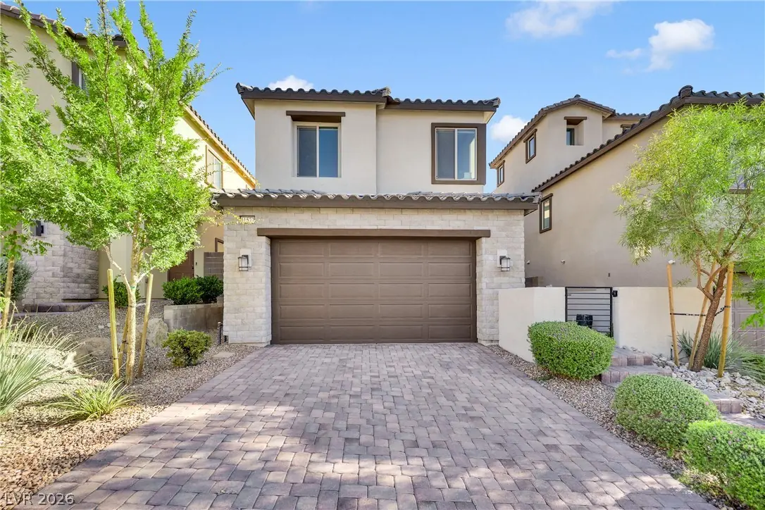 11572 Desert Hollow Avenue, Las Vegas, NV 89138
