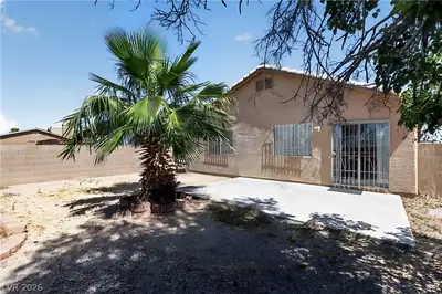 2001 Garnet Gable Avenue, Las Vegas, NV 89106 Back of Structure
