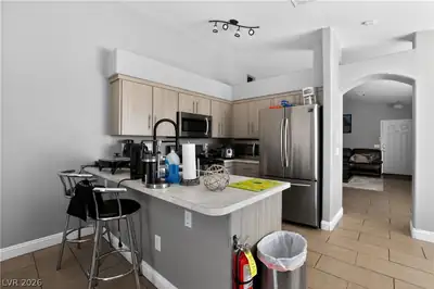 2001 Garnet Gable Avenue, Las Vegas, NV 89106 Kitchen