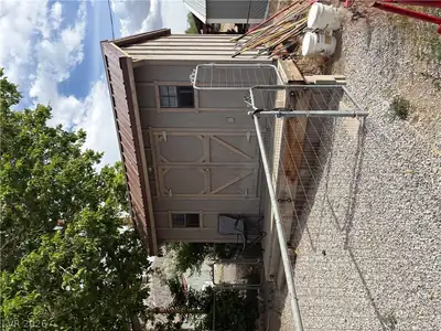 6 North Third Street 