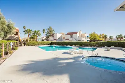 4340 Sanderling Circle 76 Pool