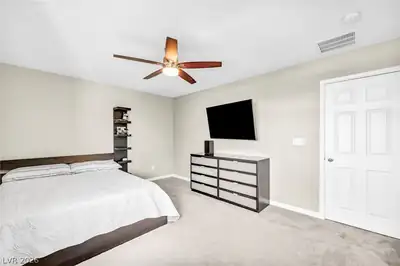 9627 Ashlynn Peak Court Bedroom
