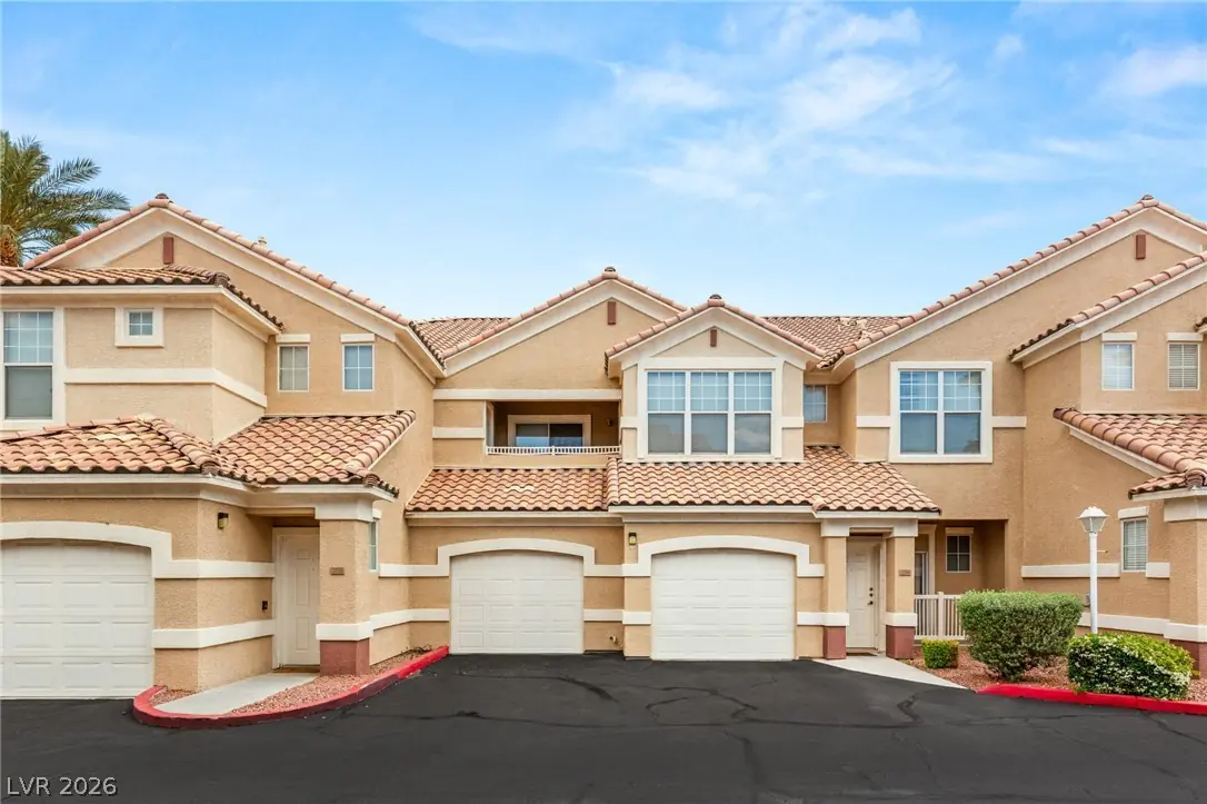 5855 Valley Drive 1080