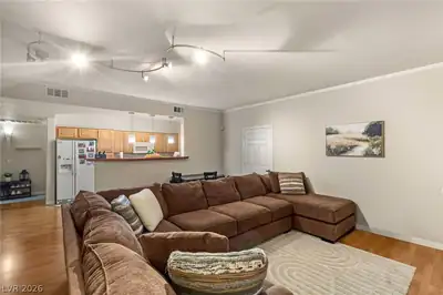 5855 Valley Drive 1080 Living Room