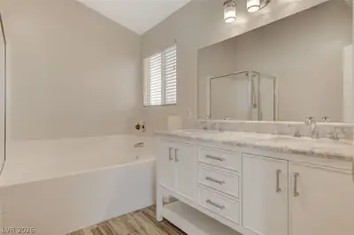 1331 Frost Flower Drive, North Las Vegas, NV 89032 Primary Bathroom