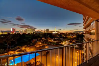 3111 Bel Air Drive 8E Balcony