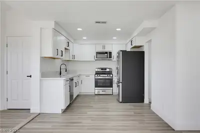 4802 Osborn Court, Las Vegas, NV 89110 Kitchen