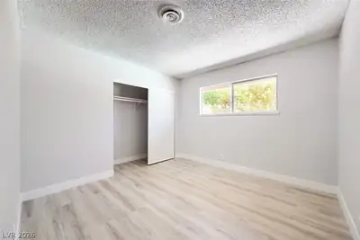 2024 Collins Avenue Bedroom