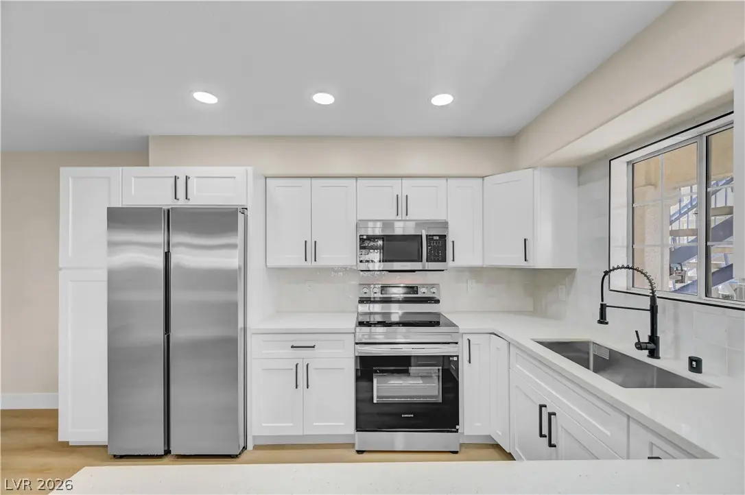 2725 South Nellis Boulevard 1077