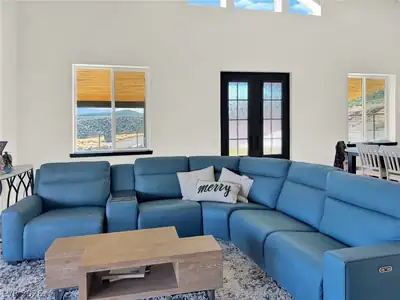 9393 North 93 Highway Living Room