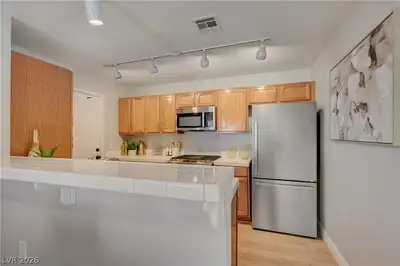 8452 Boseck Drive 166 Kitchen