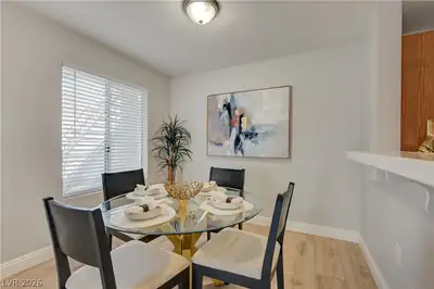 8452 Boseck Drive 166 Dining Area