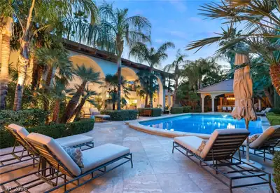 3074 Monte Rosa Avenue Las Vegas, NV 89120