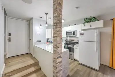 5045 Spencer Street B Kitchen