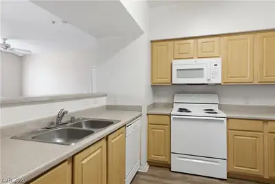 6955 North Durango Drive 2024 Kitchen