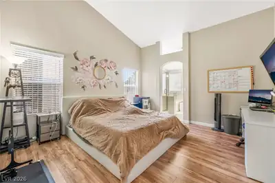 9530 Ruperts Court Primary Bedroom