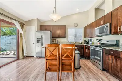 9530 Ruperts Court Kitchen