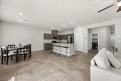 8943 Pelican Point Street Kitchen