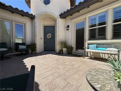 81 Navarra Canyon Court Courtyard
