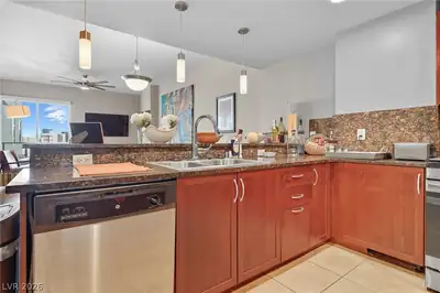 150 LAS VEGAS BLVD N 1114, Las Vegas, NV 89101 Kitchen