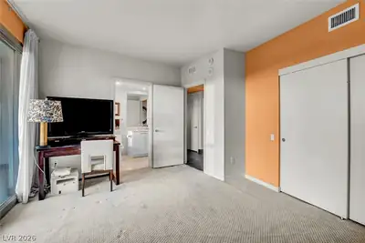 322 Karen Avenue 2301 Primary Bedroom