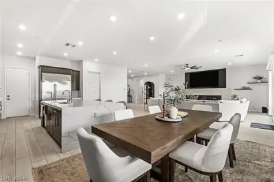 9525 West Fisher Avenue Dining Area