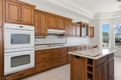 9820 Folsom Drive Kitchen