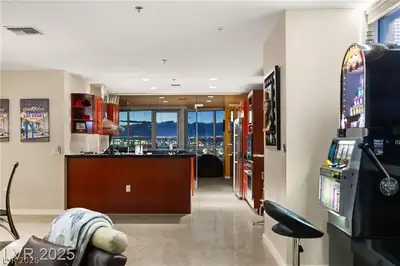 4525 Dean Martin Drive 1500 Kitchen