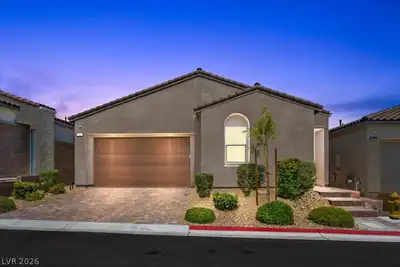 82 Nine Mile Creek Drive Las Vegas, NV 89138
