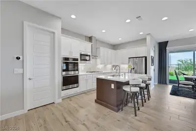 82 Nine Mile Creek Drive Kitchen