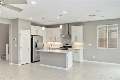 10154 West Meranto Avenue Kitchen