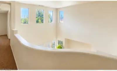 1153 Blue Magenta Avenue Hallway